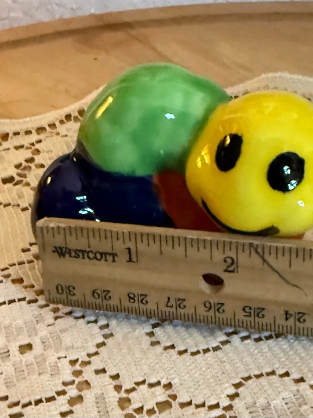Vintage Small Colorful Ceramic Pottery Trinket Shelf Garden Inch Worm